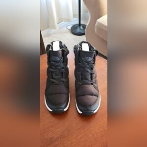 Northface Women's Thermoball Boots